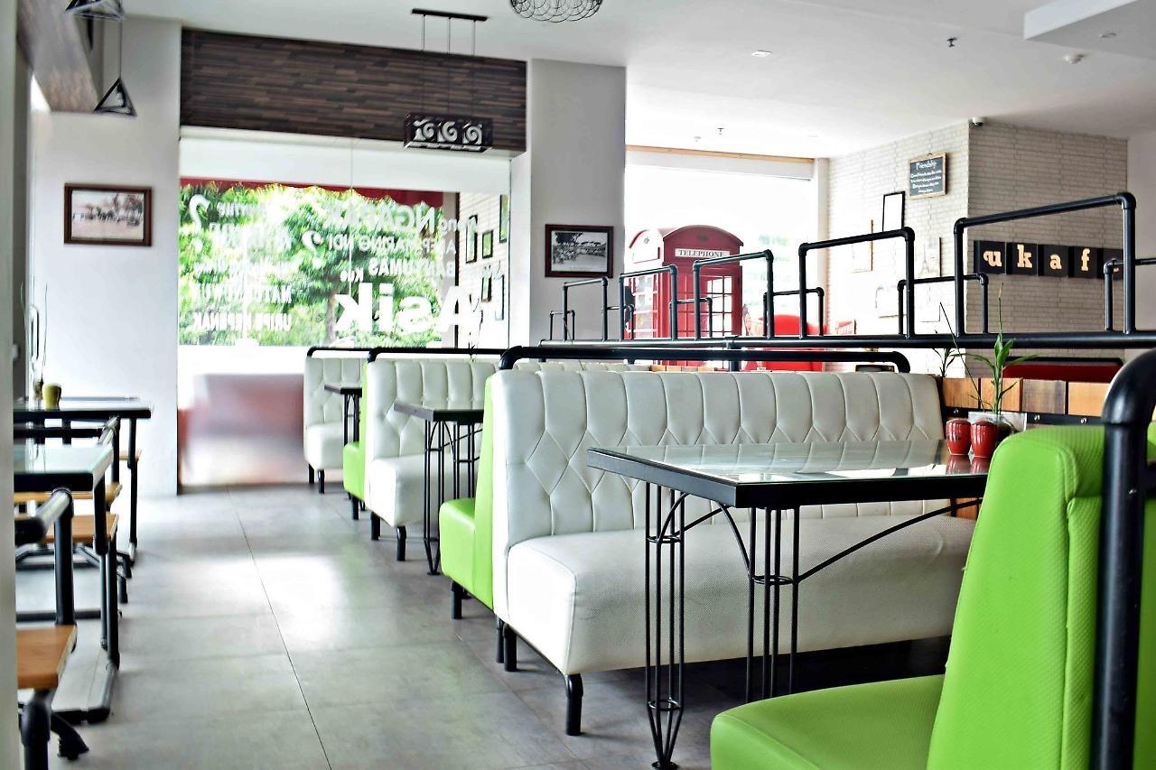 Meotel Purwokerto Exteriör bild