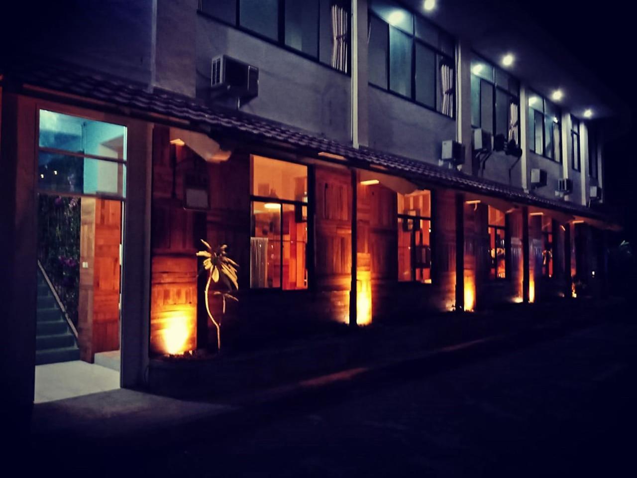 Meotel Purwokerto Exteriör bild