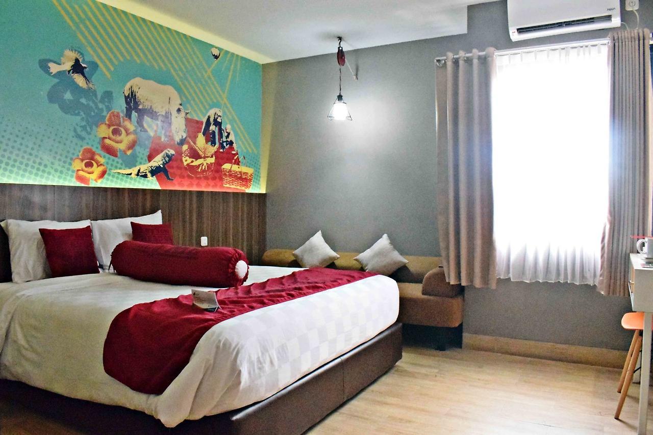 Meotel Purwokerto Exteriör bild