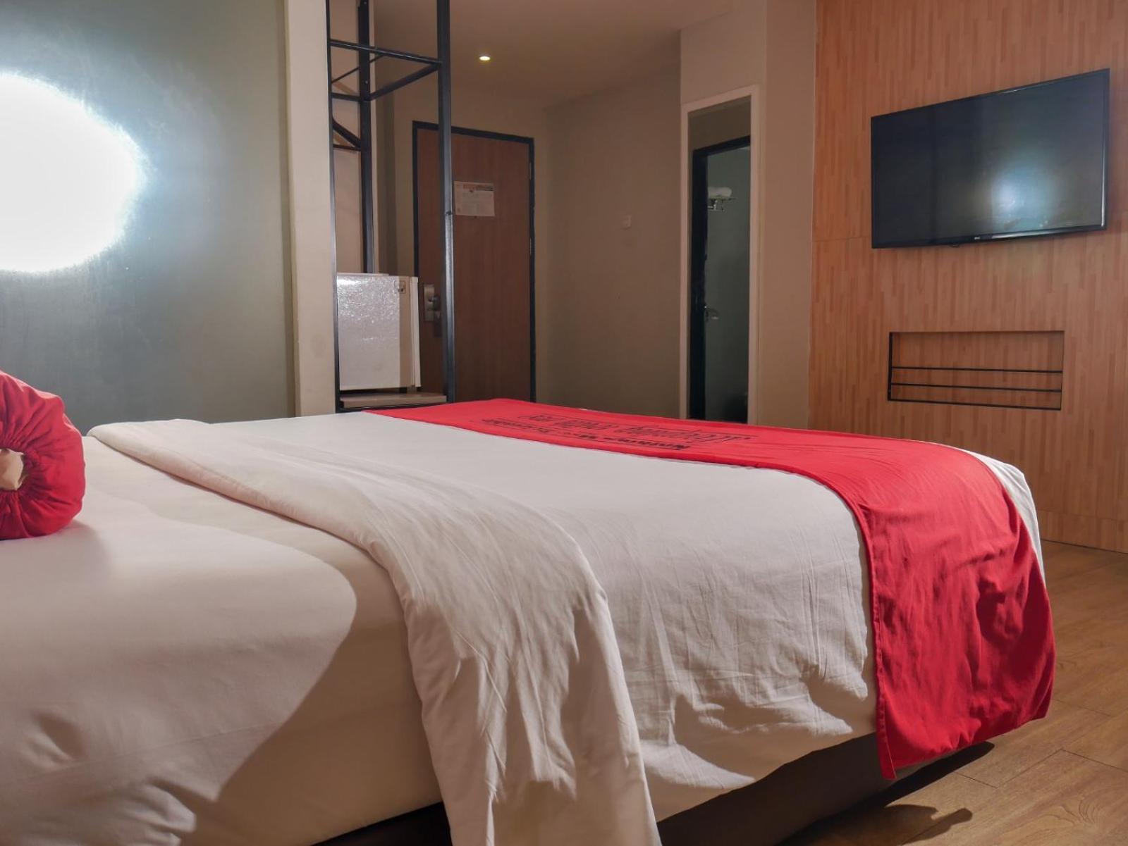 Meotel Purwokerto Exteriör bild