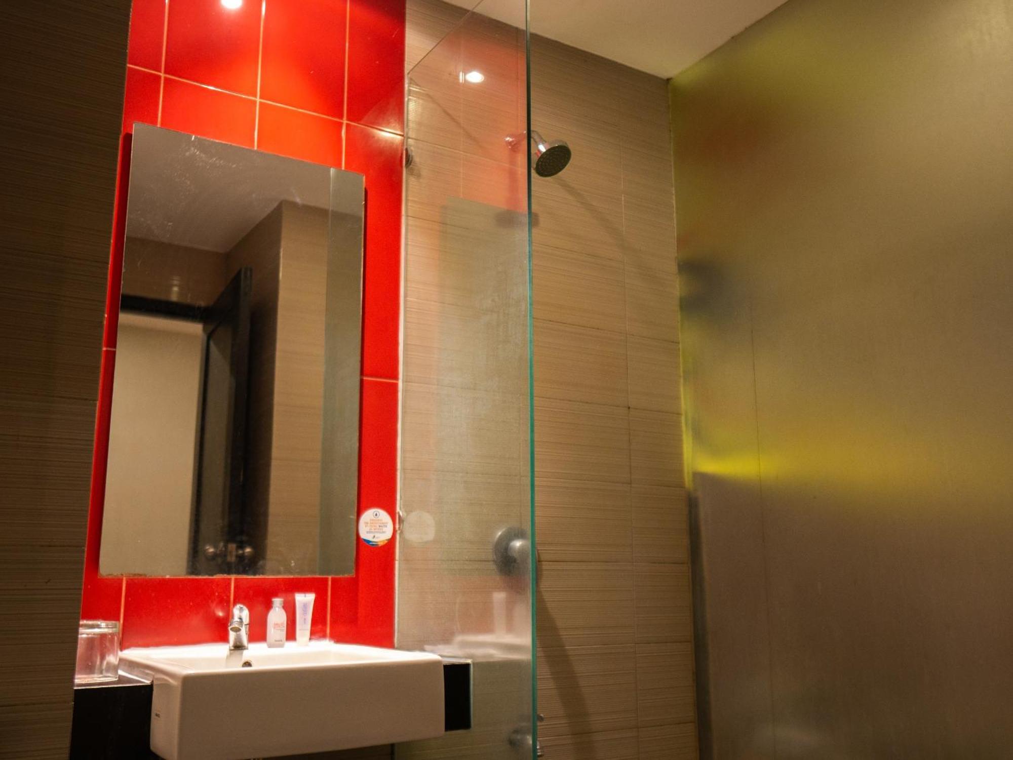 Meotel Purwokerto Exteriör bild