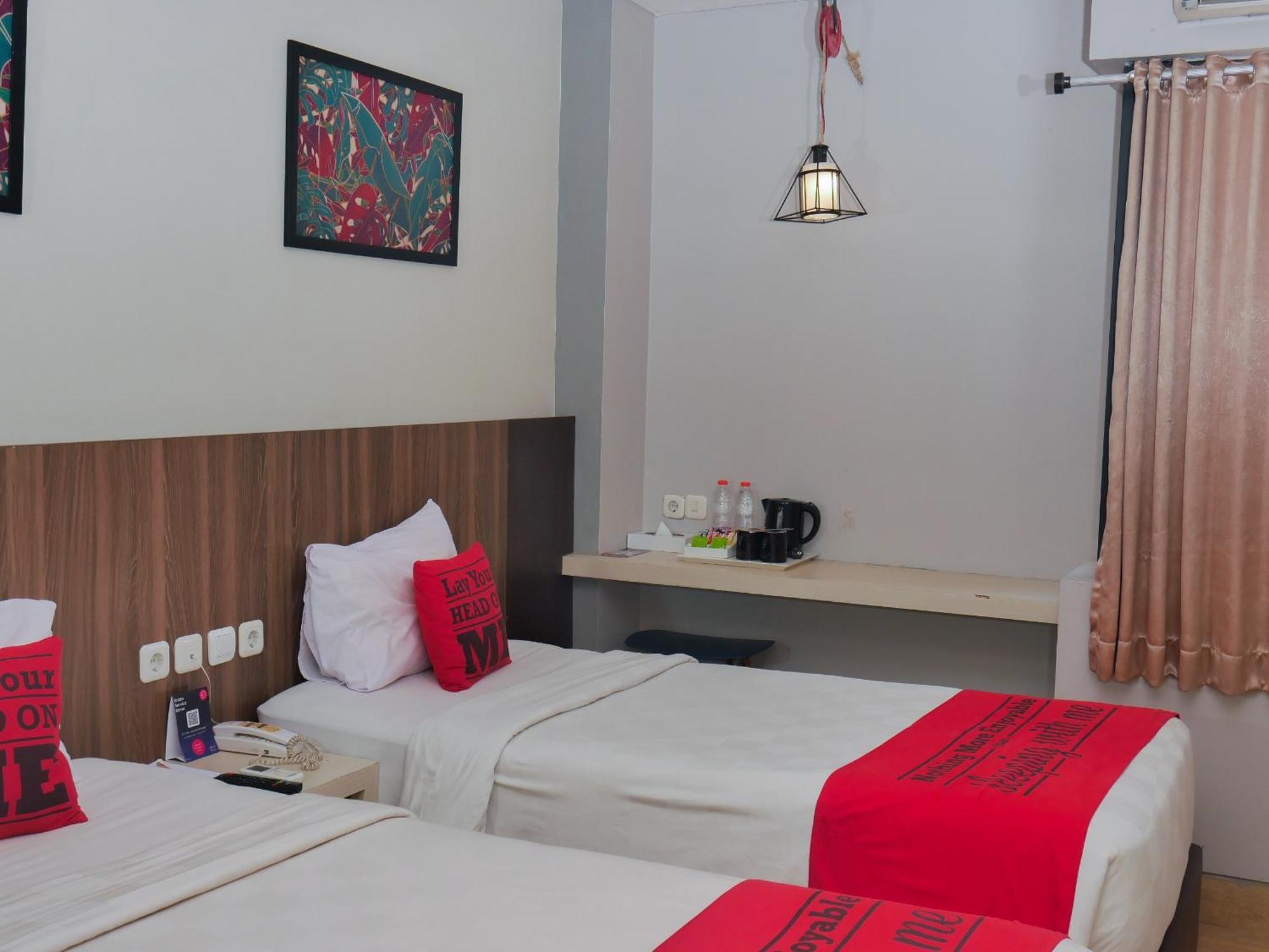 Meotel Purwokerto Exteriör bild